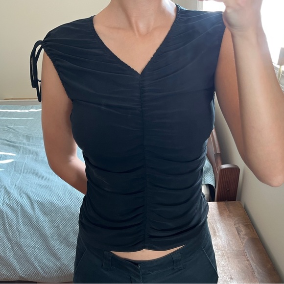 Slinky Ruched Top - Picture 6 of 6